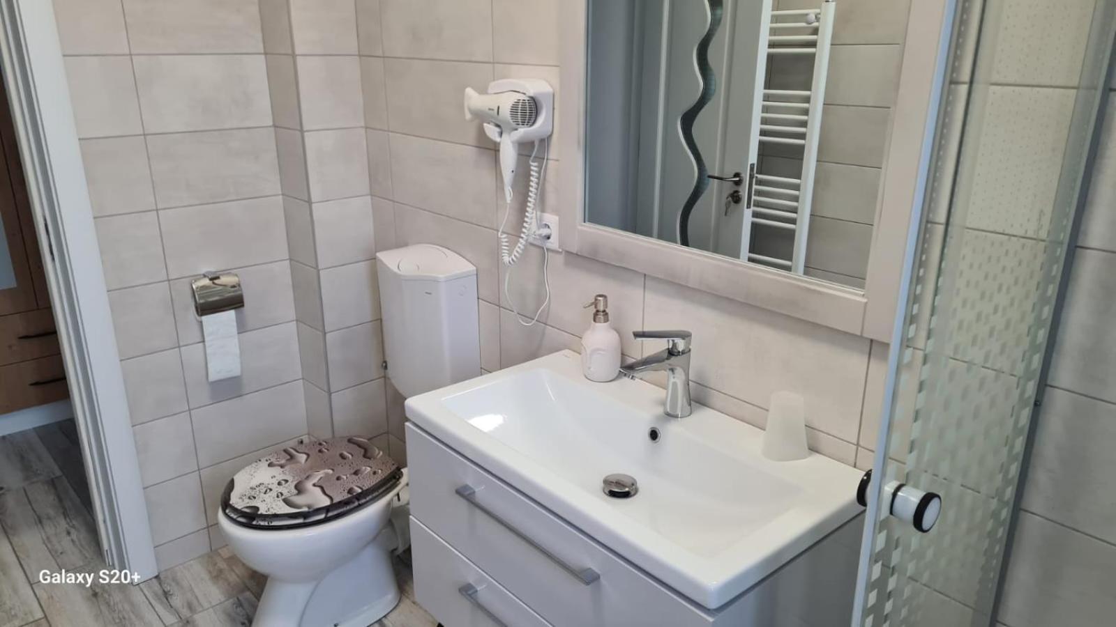 Apartament David Ramnicu Valcea Luaran gambar
